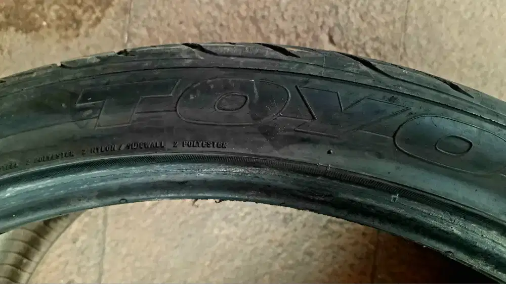 Ban Luar TOYO Proxes4 255/35 ZR 22 99W