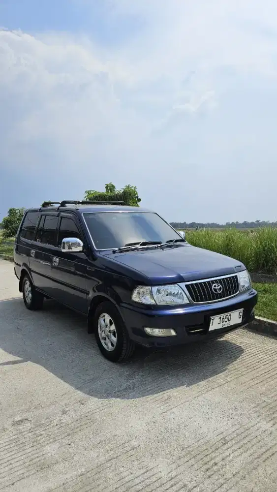 Toyota Kijang Kapsul LGX 1800 EFI MT