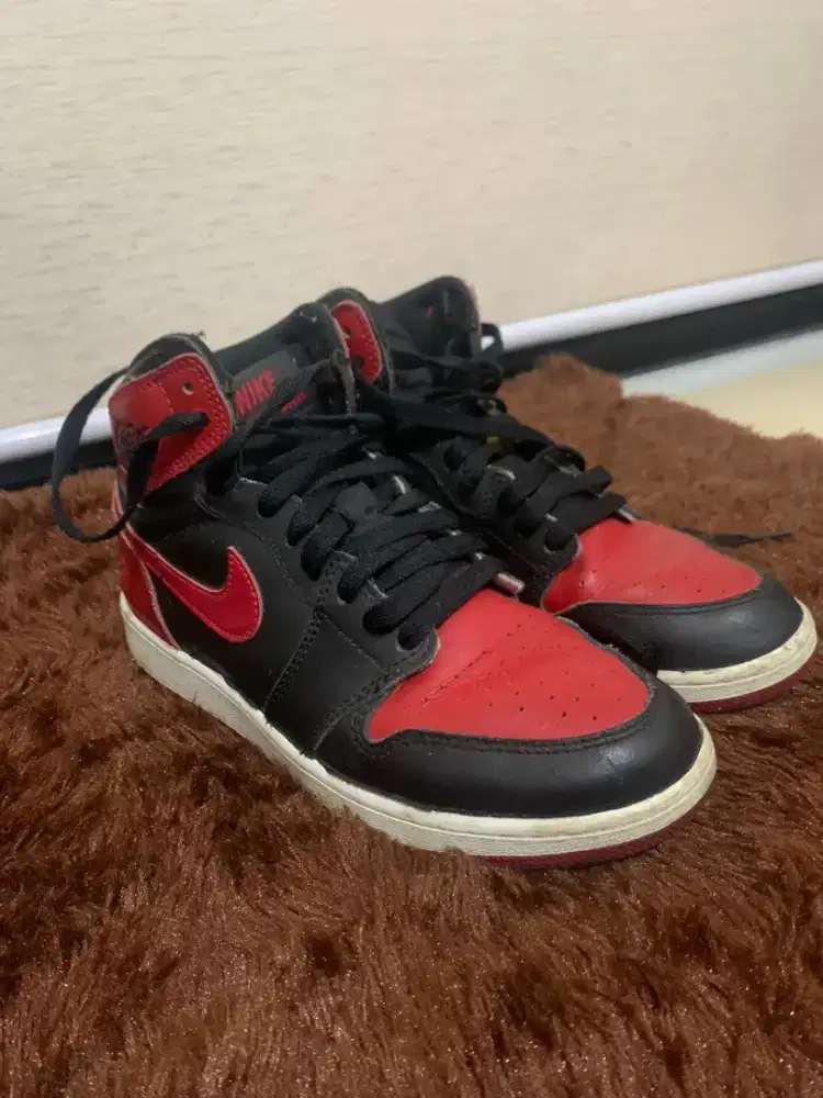 Sepatu olahraga Nike Jordan
