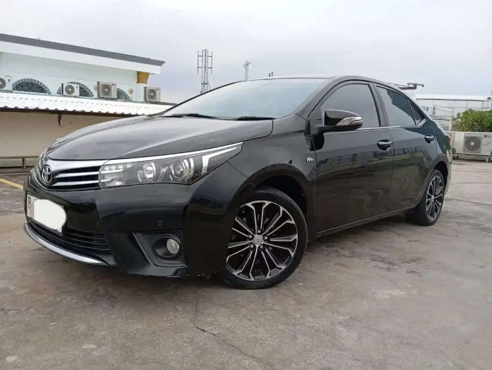 Corolla Altis V 1.8 At 2014