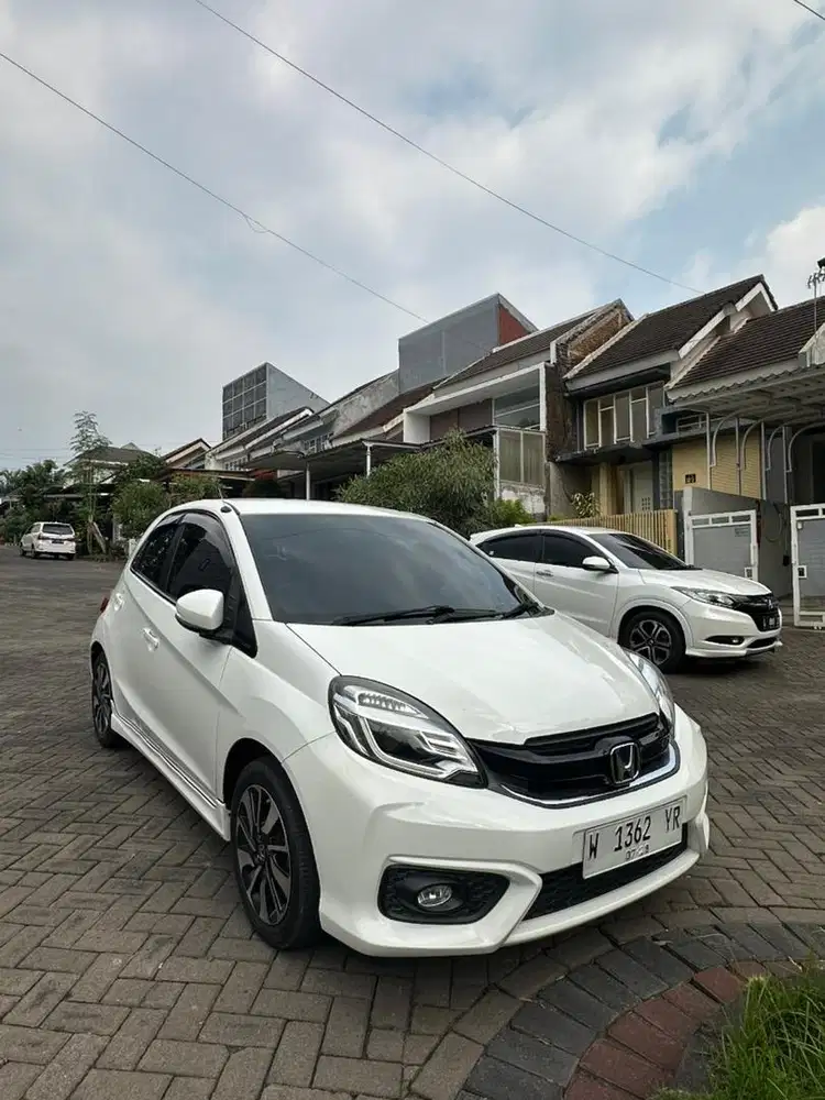 Honda Brio RS Istimewa
