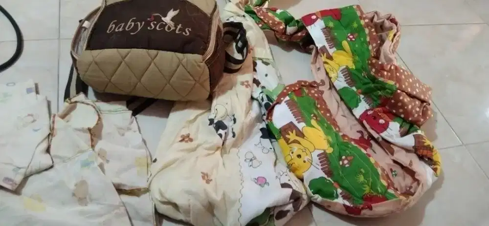 Gendong 2 bedong 2 tas 1