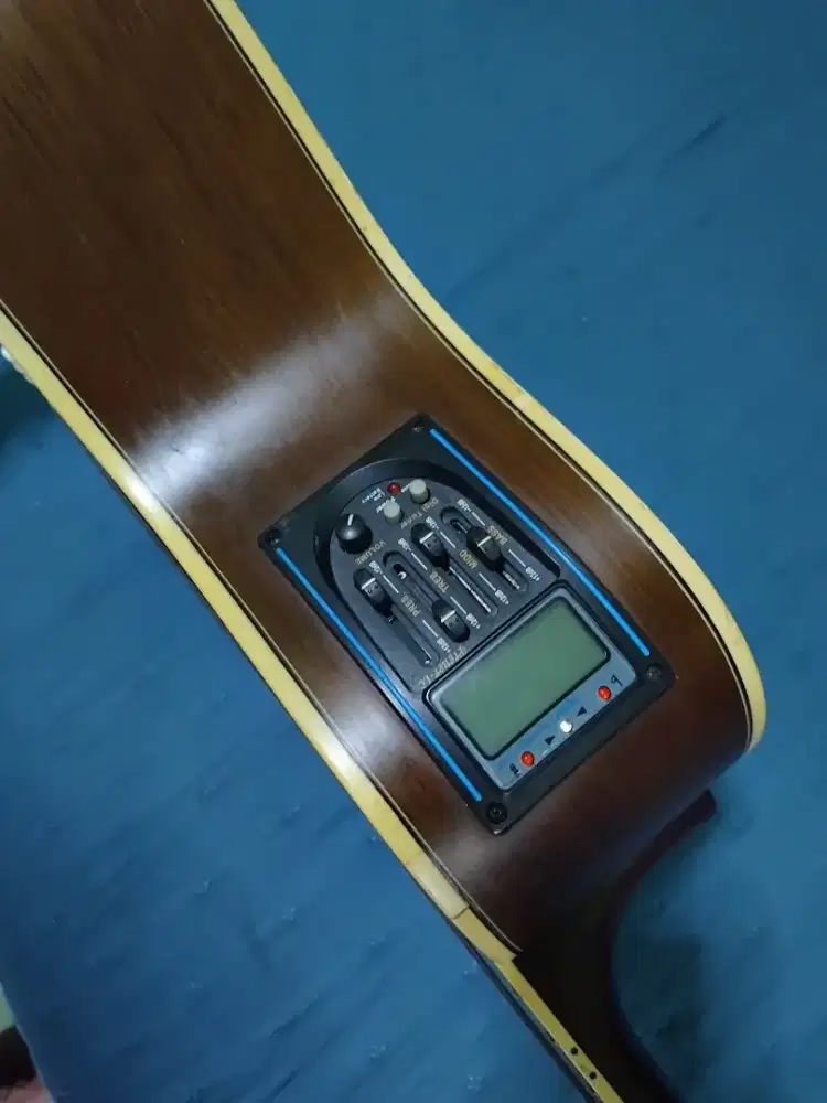 Gitar kondisi oke jarang dipake