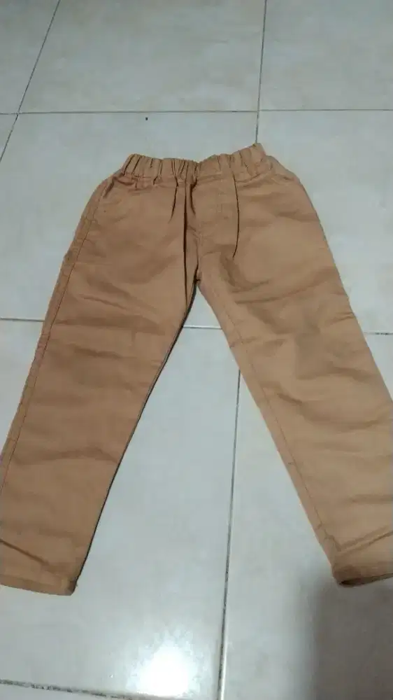 Celana 6 - 8 thn