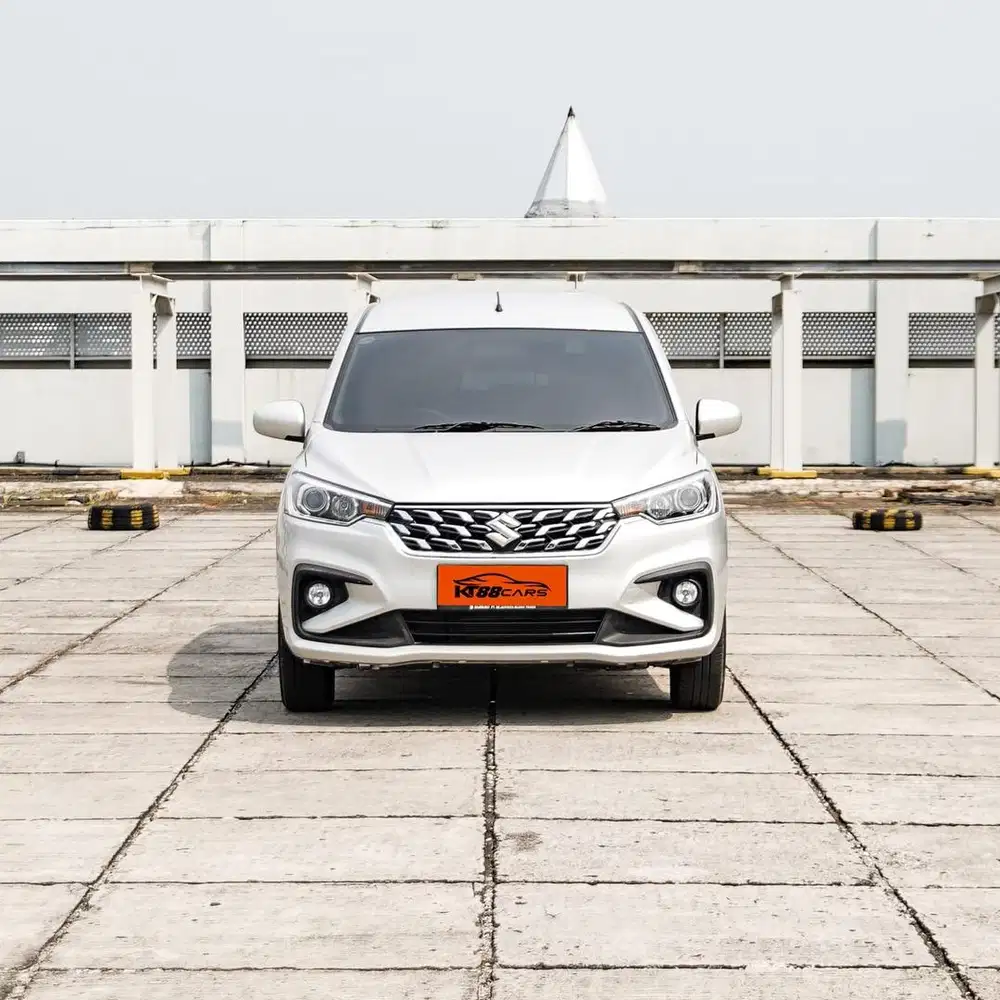 ERTIGA GL AT  TH 2024