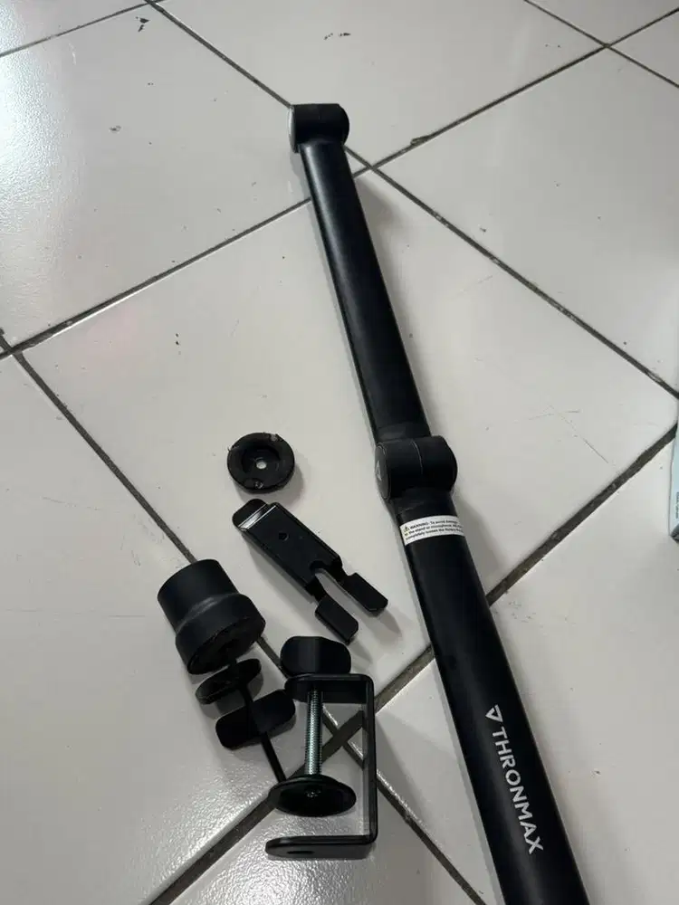 Thronmax Zoom S3 - Mic Arm Professional untuk Streaming, Podcast & WFH