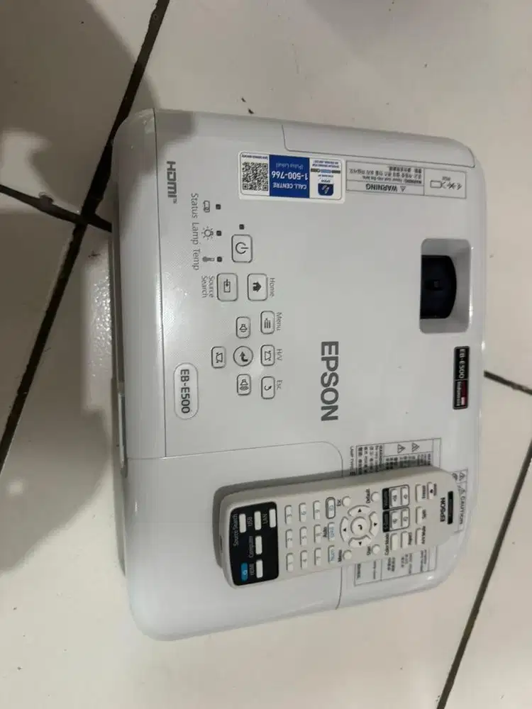 Epson EB-E500 - Proyektor Bisnis 3300 Lumens XGA Ideal Presentasi