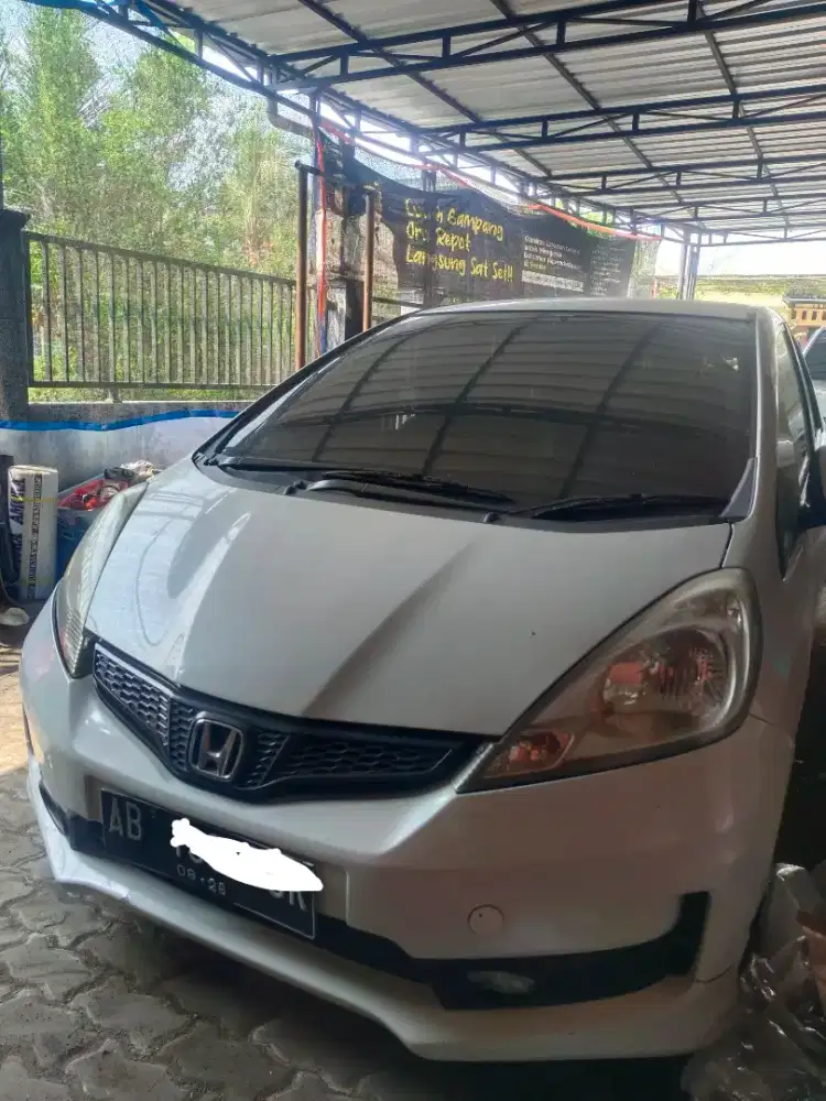 Honda Jazz 1.5 RS G8-AT