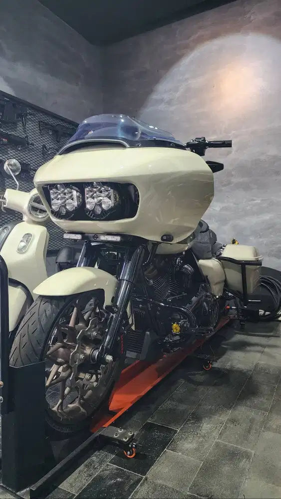 Harley Davidson ROAD GLIDE️ ST️ 117 (1923cc)