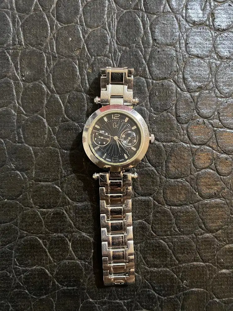 Jam tangan wanita Guess Wanita Ori