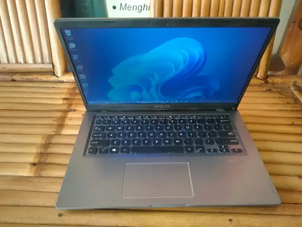 Asus x416a/INTEL N4020/ram4gb/ssd 256gb/KB BACKLIT/layar FHD MANTAP