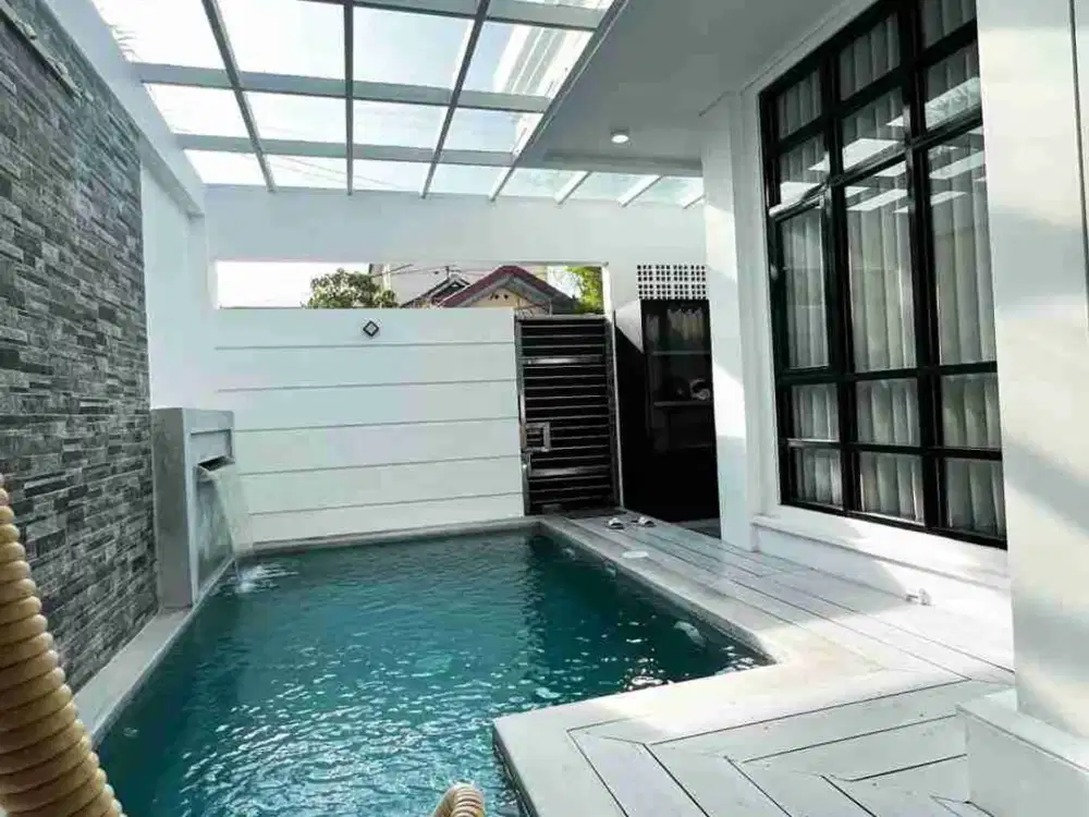 DIJUAL VILLA EXCLUSIF SEMINYAK PETITENGET