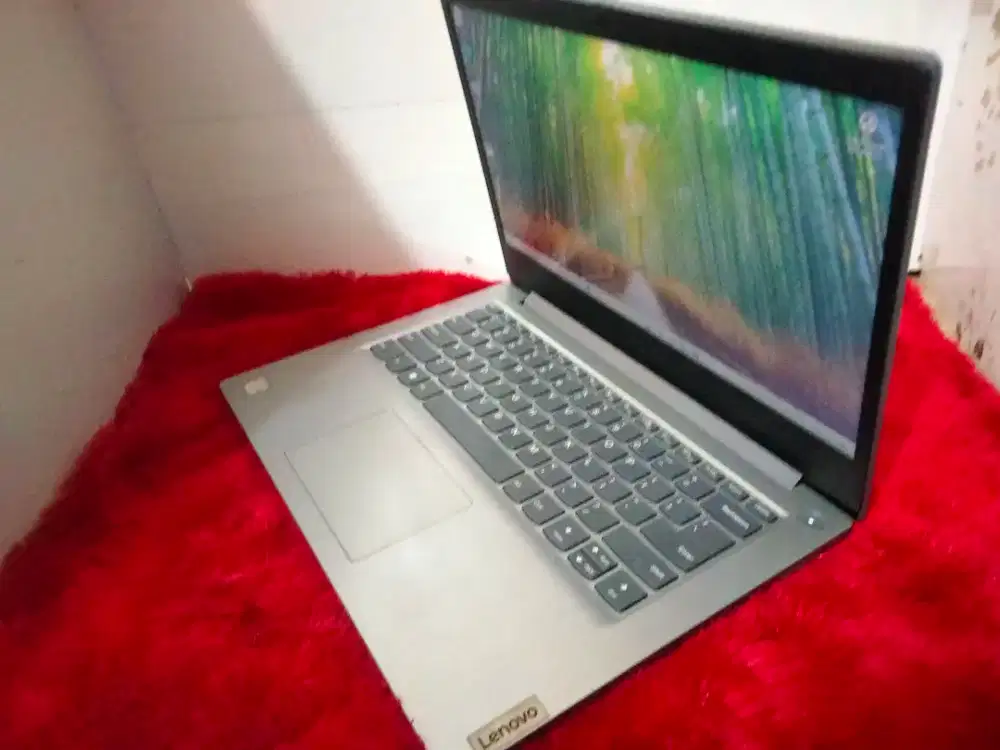 Lenovo ip slim3/n4020/RAM 4gb/SSD 256gb /vga Intel uhd