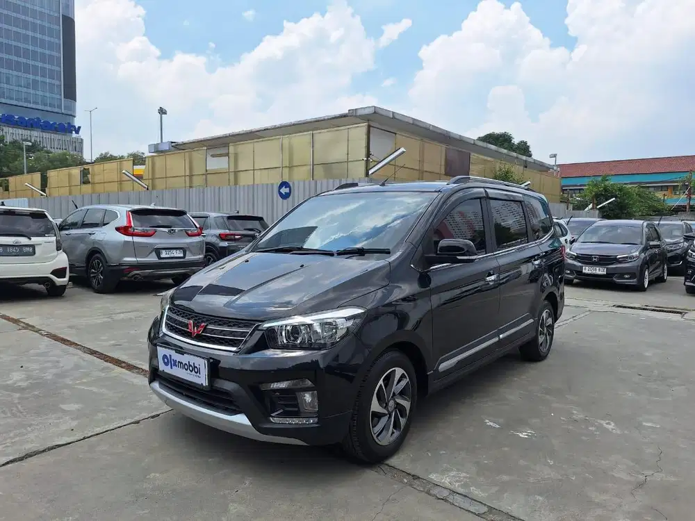 Pajak Panjang - Wuling Confero S 1.5 L ACT Lux Plus Bensin-MT 2020