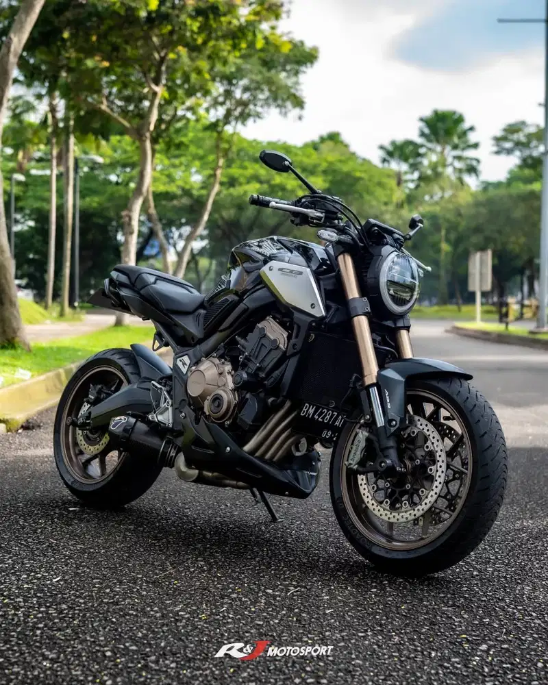 (Full Paper) Honda CB650 R Neo Nik 2020 warna hitam knalpot Termignoni