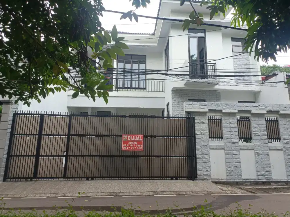 Dijual BU Rumah Besar Harga Murah & Letak Strategis di Jakarta