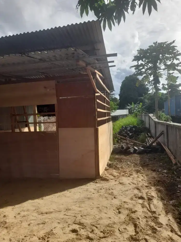 Disewakan Kios Sangat strategis pinggir jalan Raya Manado,Ds Watutumou