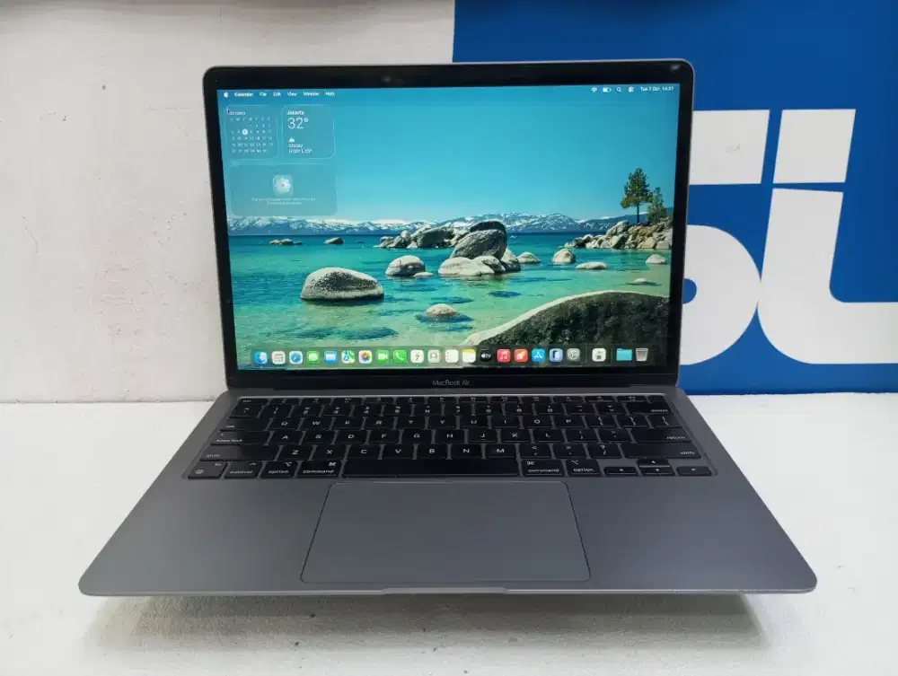 MACBOOK AIR M1 SSD 256/RAM 8