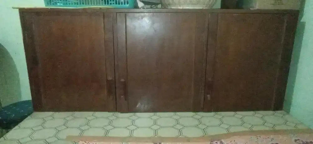 Lemari kayu jati 3 pintu