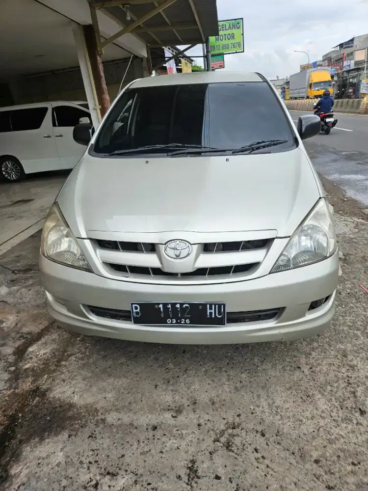 Toyota Inova Tipe E BENSIN MANUAL Tahun 2005