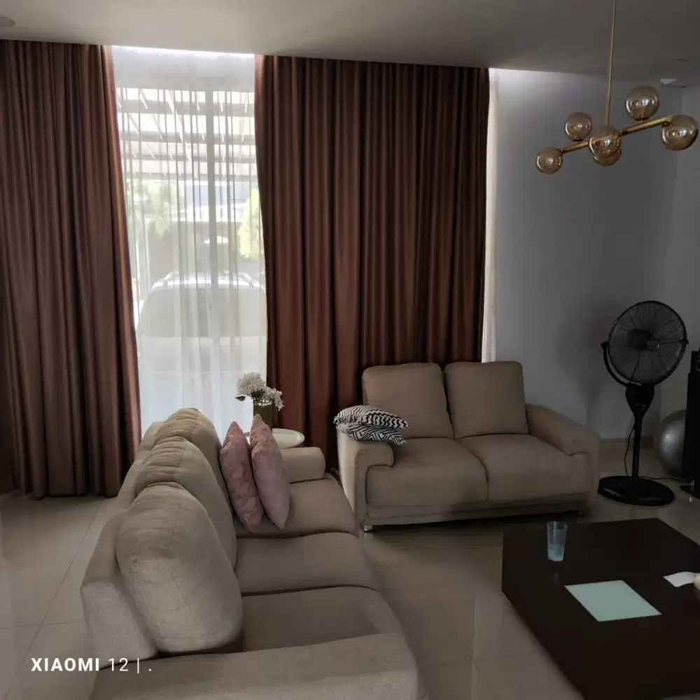 Rumah di jual di Perumahan Grand Galaxy City, Cluster Botanical Garden