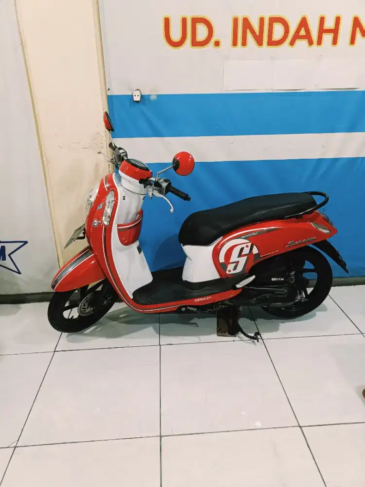 A HONDA Scoopy ESP sporty fi Eco 2016 bisa kredit