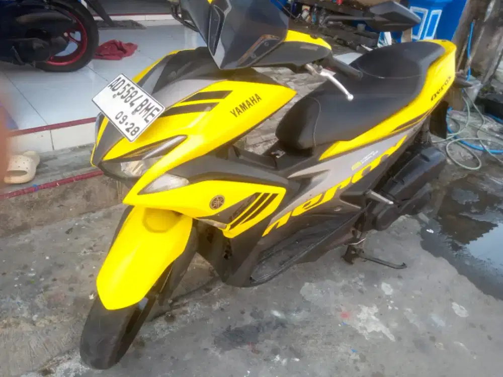Yamaha aerox 2018 vva kuning istimewa