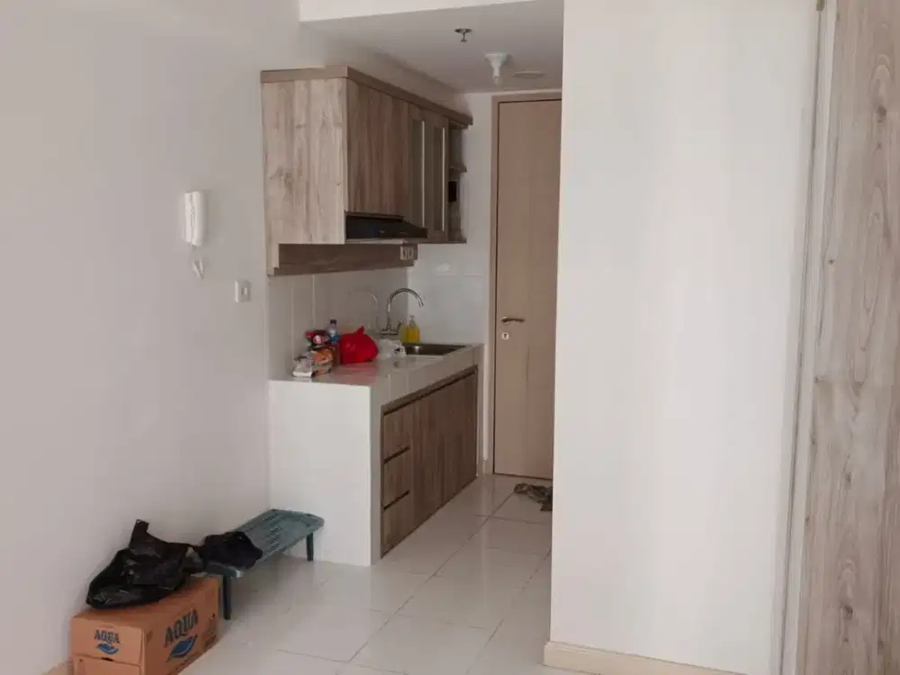 Disewakan Cepat Apartemen Tokyo Riverside Pik2 Tipe Studio Semi Furnish 18Jt/thn