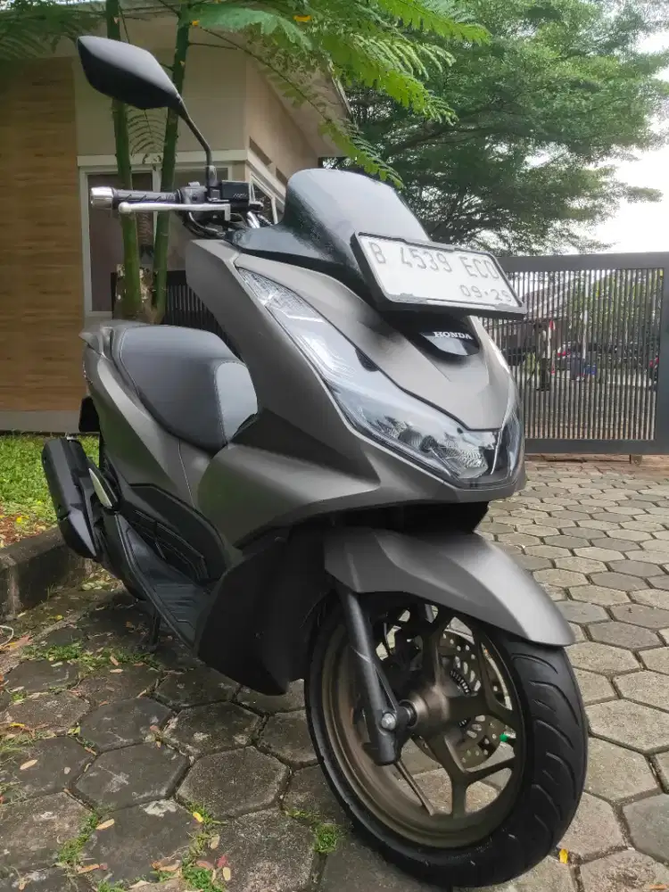 Honda PCX 160 ABS 2024 B Depok pajak panjang 09-2026 km rendah