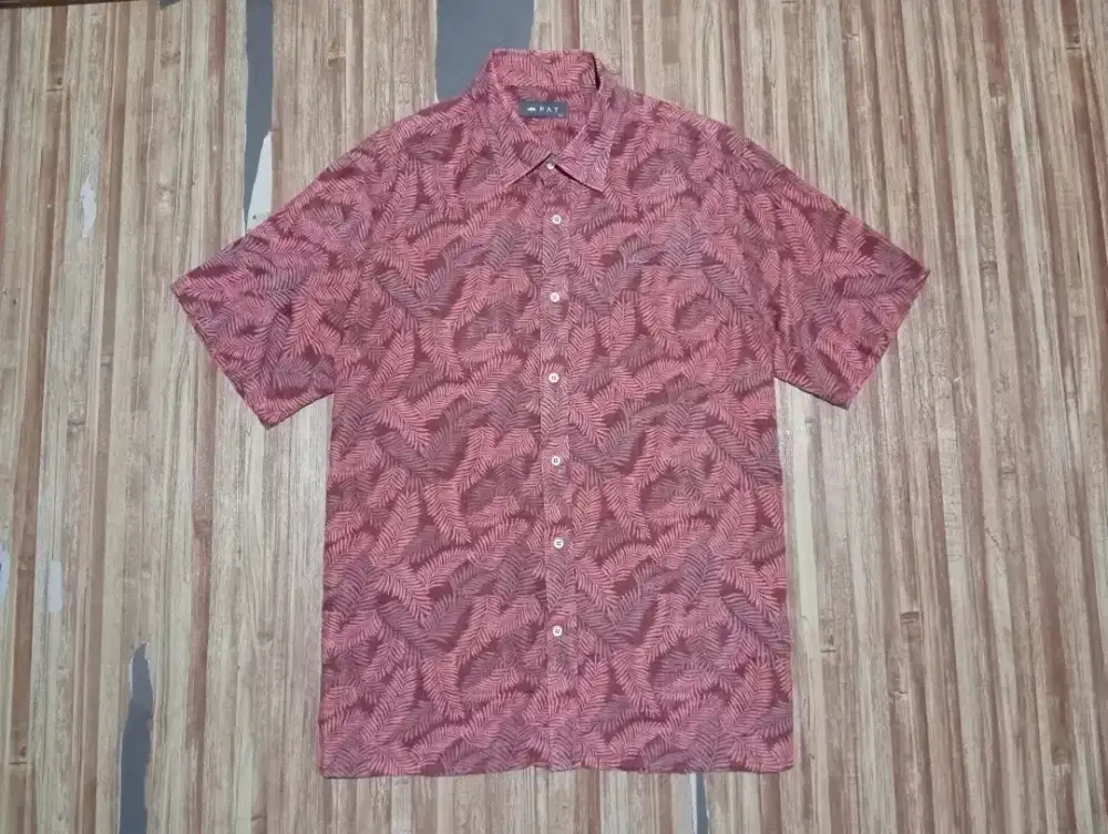 Kemeja Motif  .