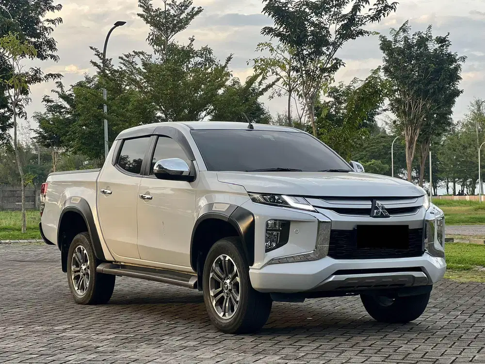 Mitsubishi Triton 4x4 Ultimate Matic pmk 2022