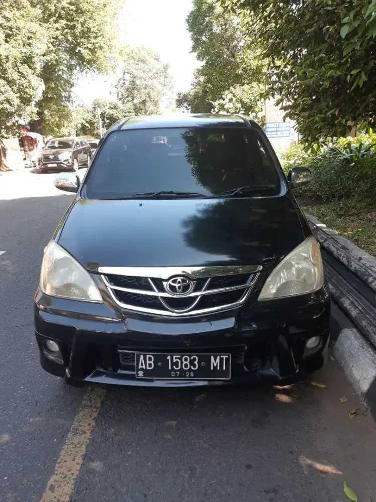 Dijual mobil Avanza 2011 T G Manual
