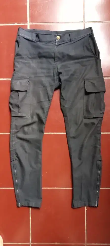 Celana cargo size 33