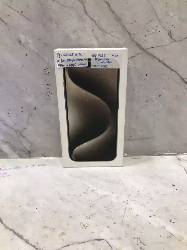 Di jual HP NEW IPHONE 15 PRO warna NATURAL memory internal 256GB IBOX