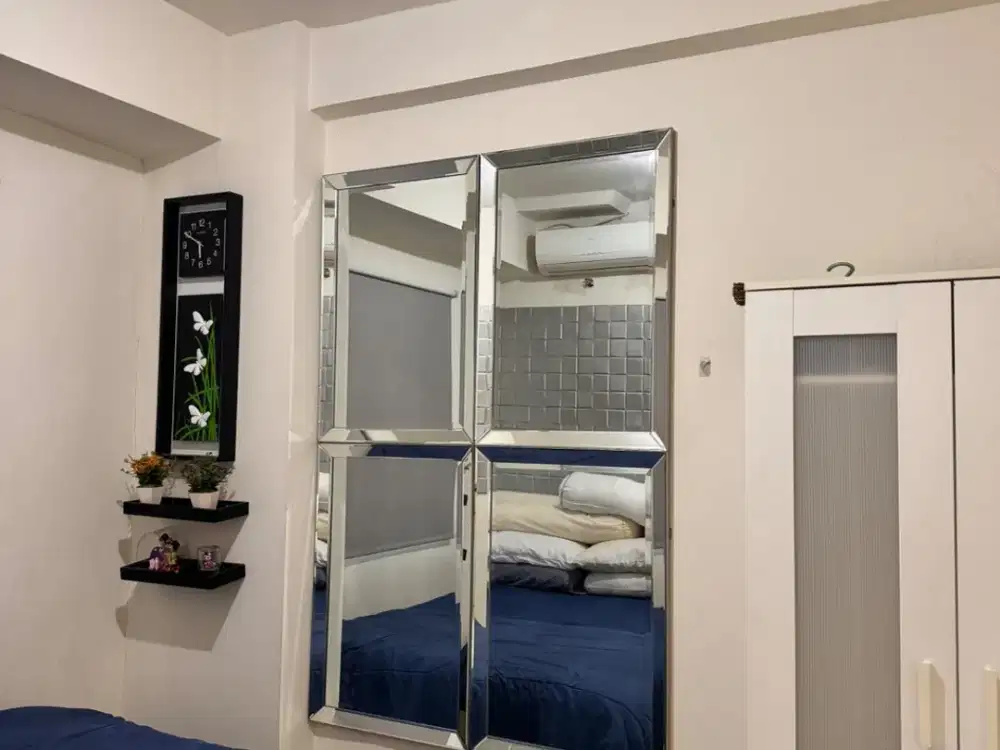 UNIT APARTEMEN GREEN PRAMUKA 2 KAMAR FURNISH LENGKAP PER 6 BULAN SCARLET MALL TOWER INCLUDE IPL JAKARTA
