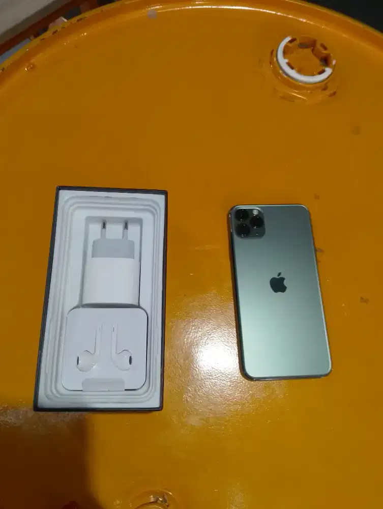 Iphone 11 pro max 256gb milik ku