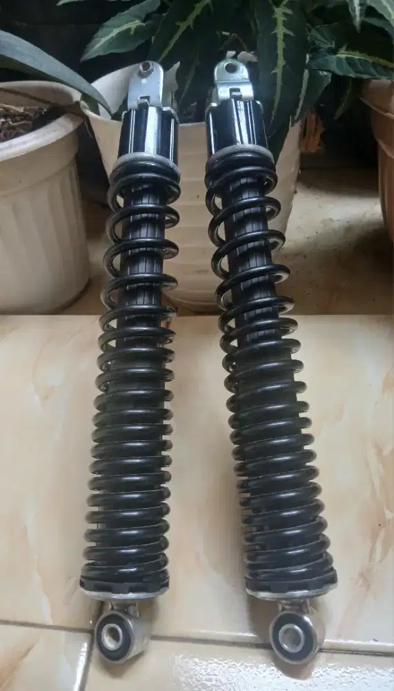 Jual shocbreaker pcx 160 ori bawaan