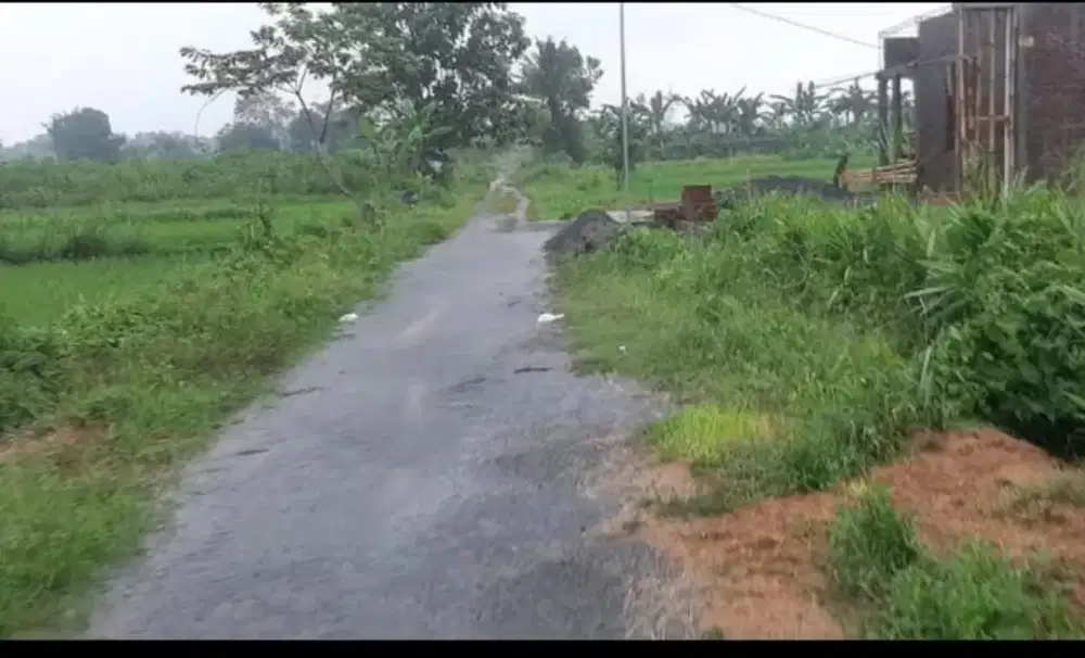 Tanah Barat Pasar Sleman