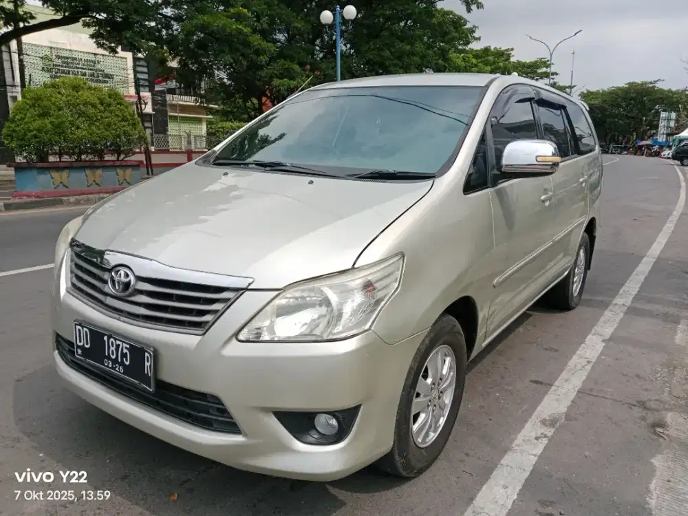 kijang innova G manual 2012