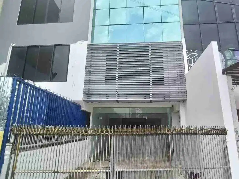 Ruko usaha siap pakai 4 lantai full renov dijual Cideng Raya Jakarta Pusat