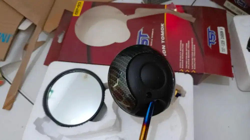 Cuci gudang spion carbon tangkai pelangi