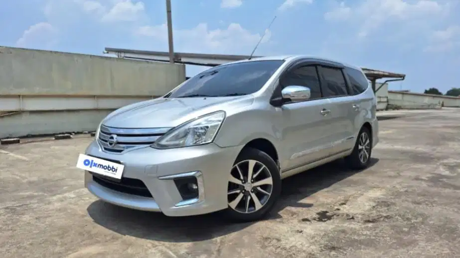 Promo Kredit Murah! Nissan Grand livina 1.5 SV Bensin-AT 2017 BOH