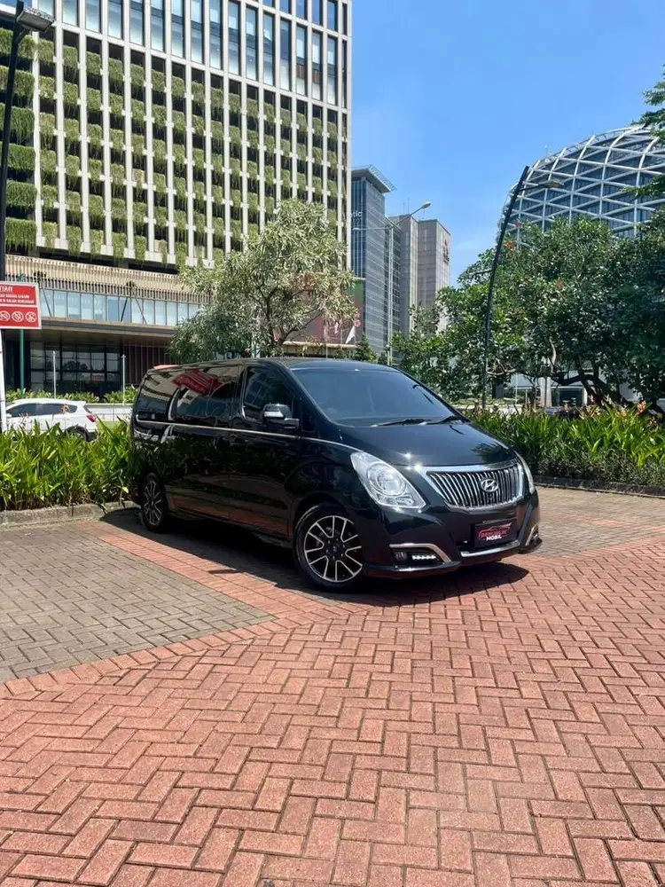 [Low Odo] Hyundai H1 2.4 AT 2017