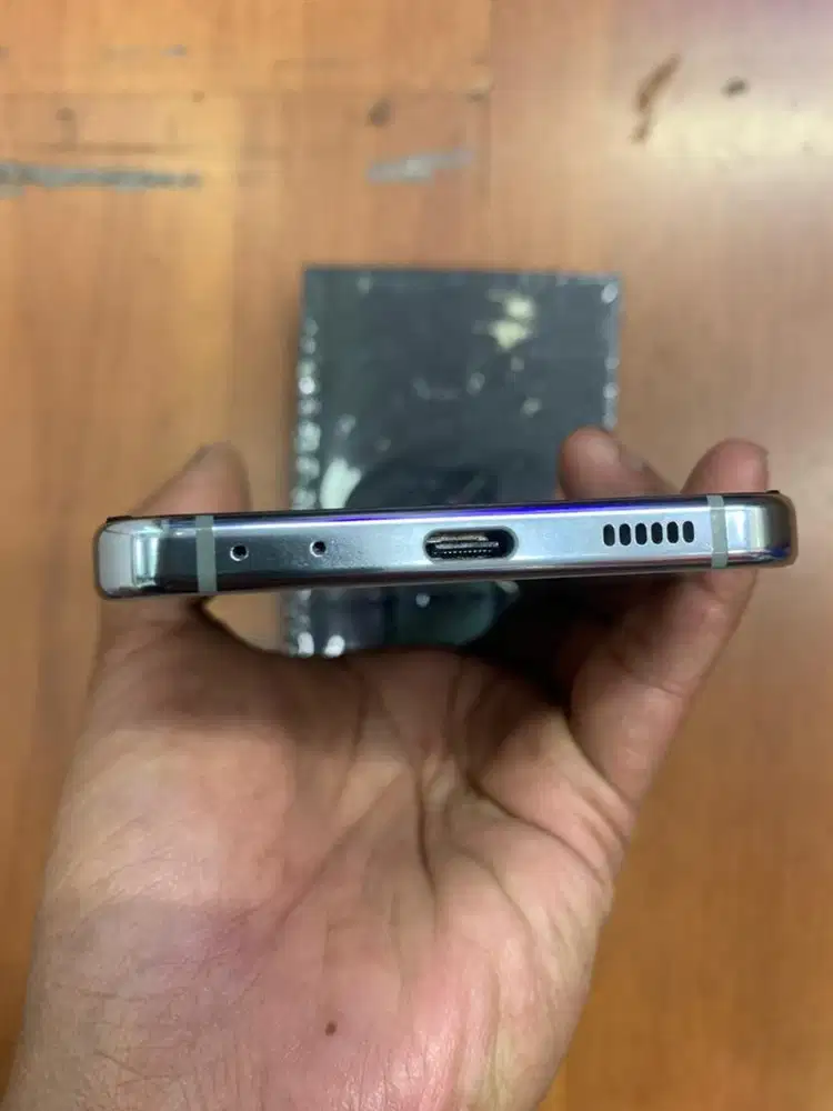 Samsung zfip 5 8/256gb