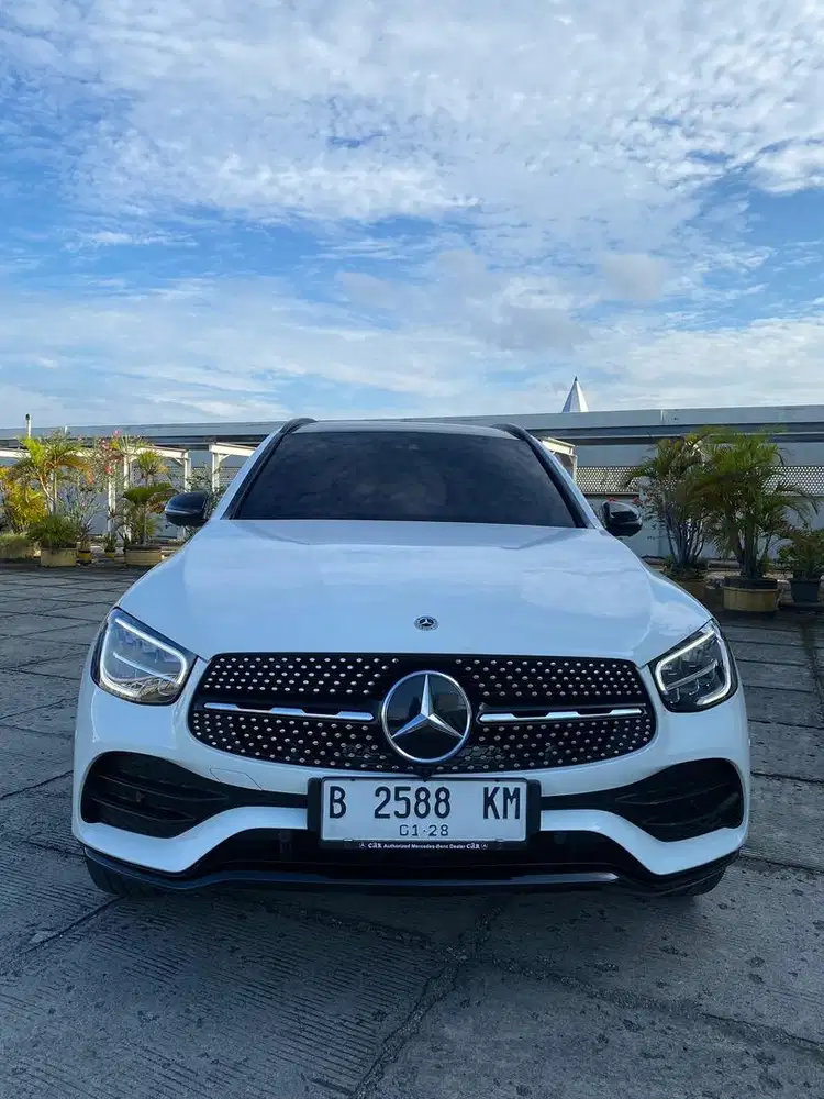 (Km Low 17ribu Record Full Ori) MERCEDES BENZ MERCY GLC 200 AMG 2022