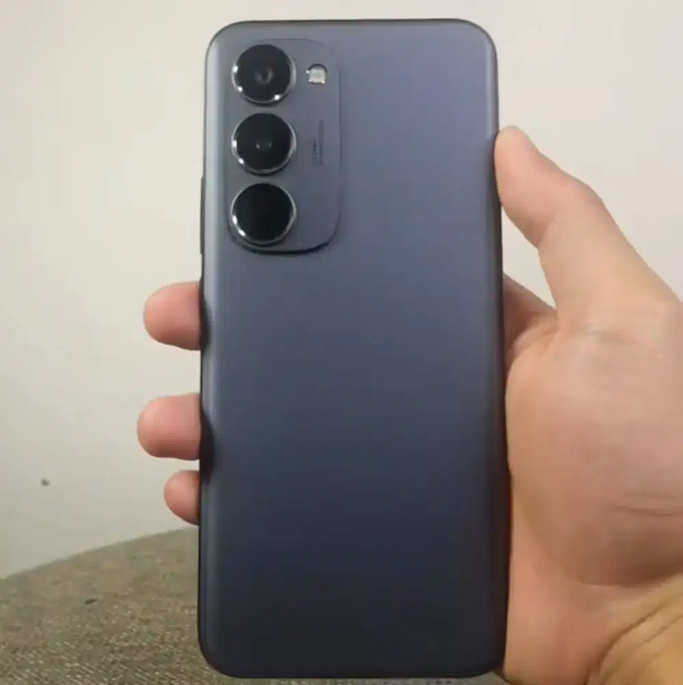 Infinix tecno spark 40 pro plus 8/256 gb baru 7 hari