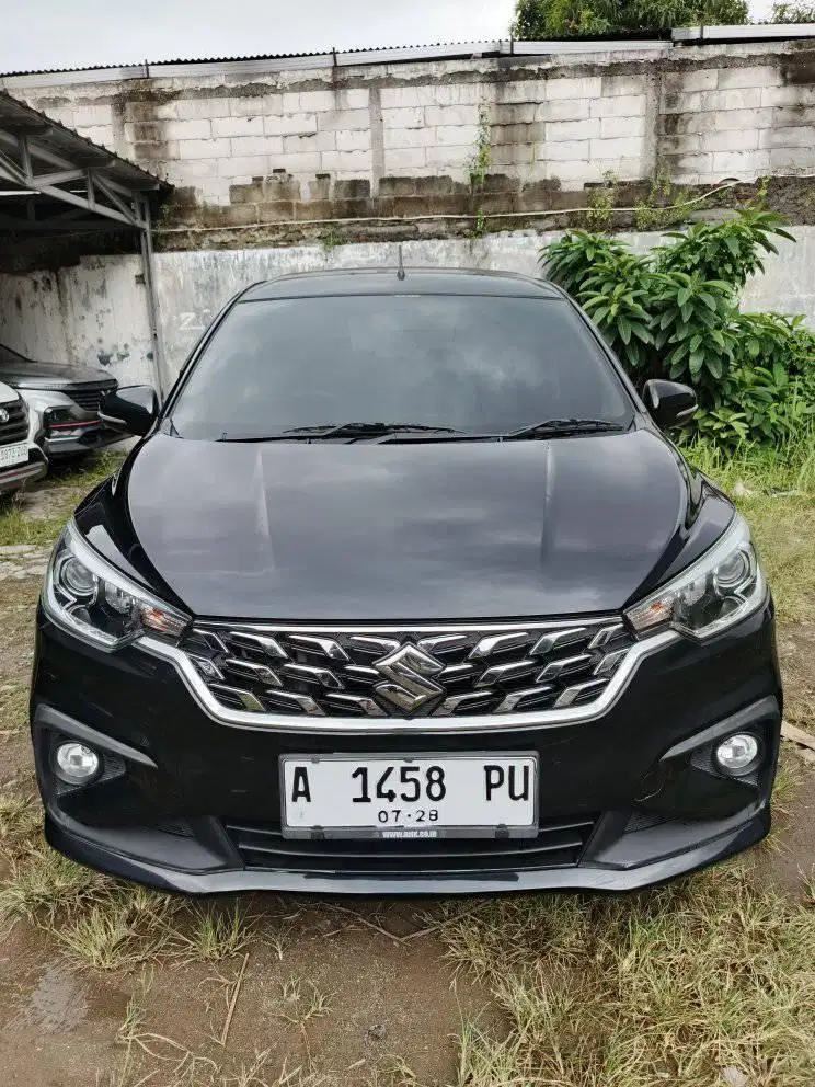 ertiga hybrid GX at matic 2023 km low