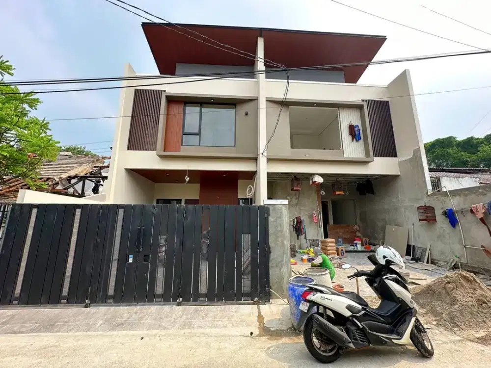 Rumah 2 Lantai TERMURAH [AKSES 2 MOBIL] Kawasan Premium Rawamangun Jakarta Timur