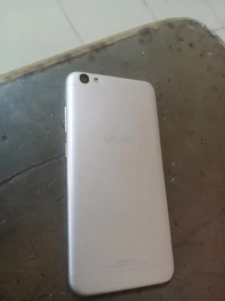 Vivo y,67 ram 6/128 normal siap pakai