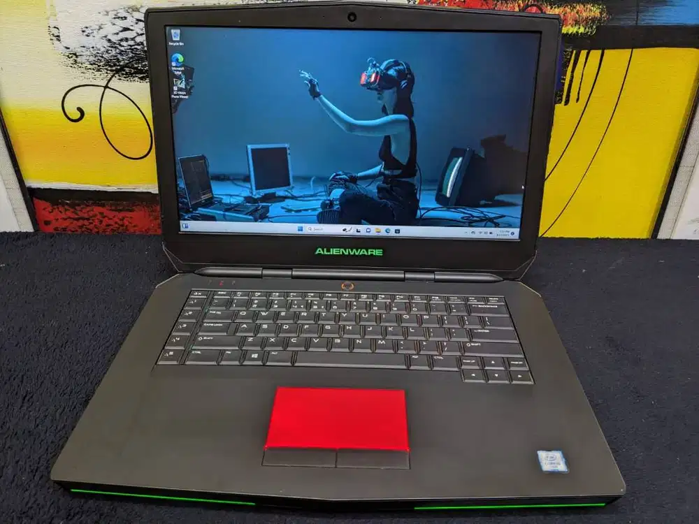 Laptop Dell Alienware 15 R2 Core i5 Gen 6 16/256 Nvidia 965m 2gb mulus